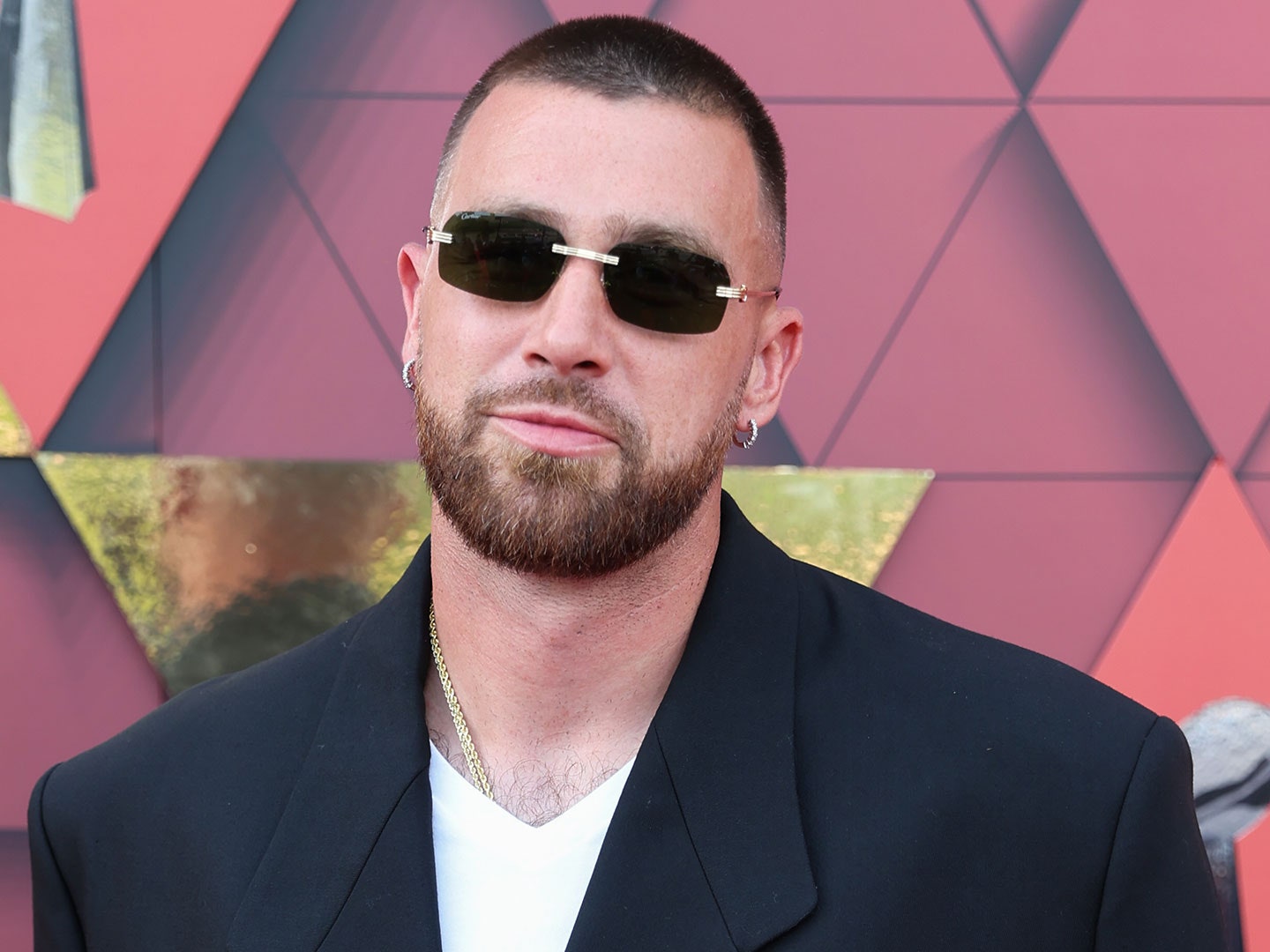 Travis Kelce makes his dramatic acting debut in the trailer for Ryan Murphy’s Grotesquerie